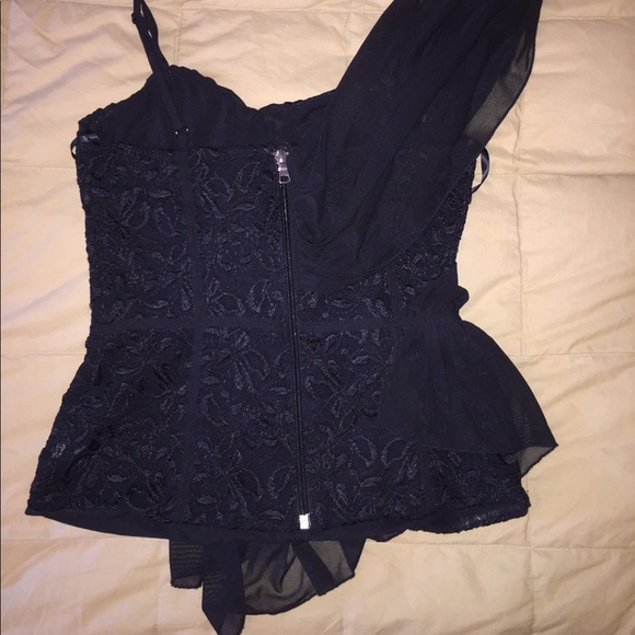 NWOT Gorgeous black Bebe mesh and lace top, S - Picture 4 of 6